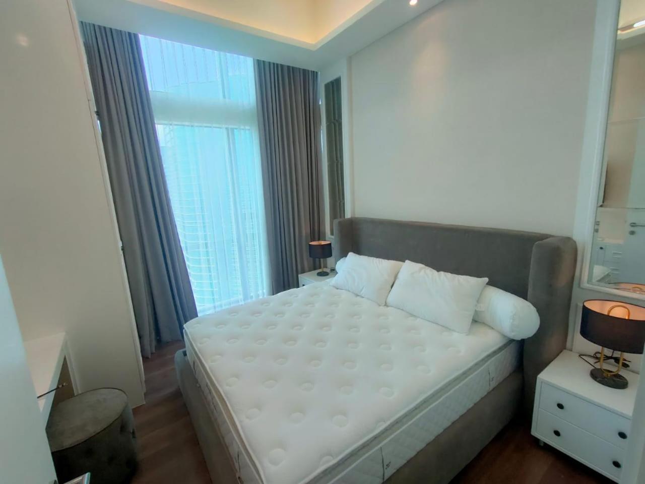 Super Penthouse Stmoritz Apartment, Lippomall Puri Indah Джакарта Екстериор снимка