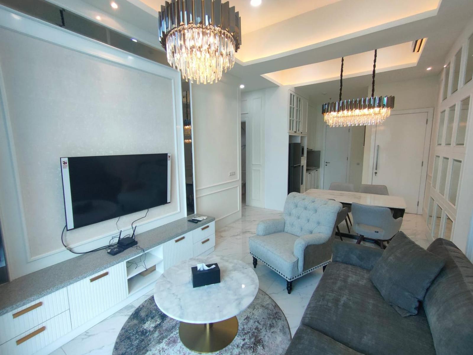 Super Penthouse Stmoritz Apartment, Lippomall Puri Indah Джакарта Екстериор снимка